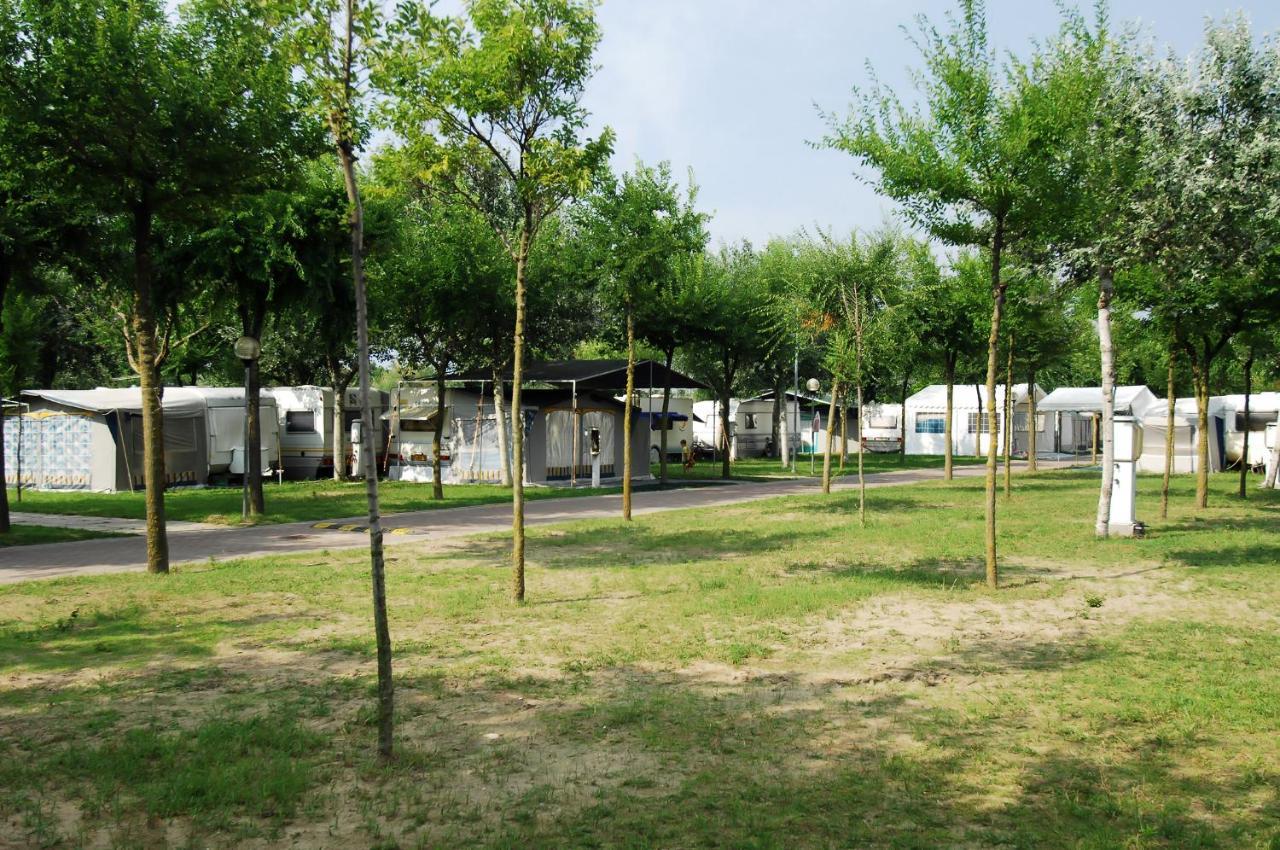 Camping Internazionale - Sottomarina Di Chioggia Luaran gambar